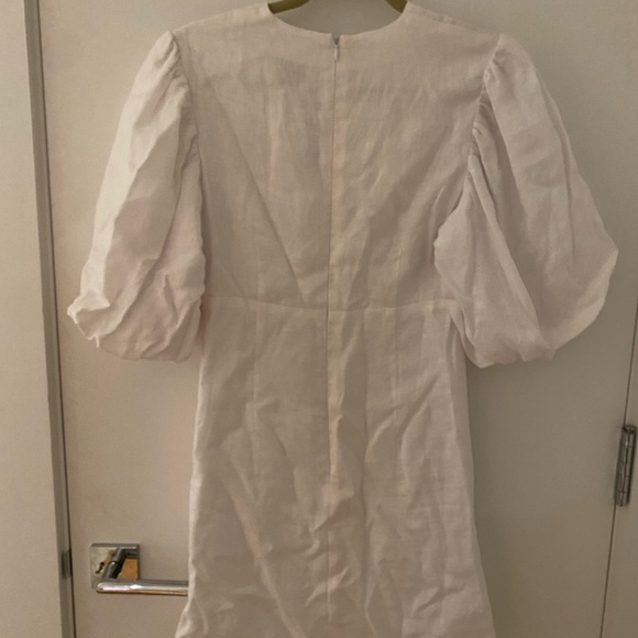 Dissh Bullock white linen gathered dress, size US 4. Never worn, new with tags. - Picture 7 of 7